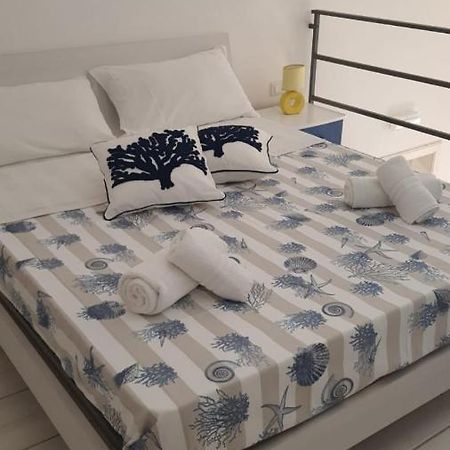 Casa Vacanza Raggio Di Sole 카스텔라마레델골포 외부 사진
